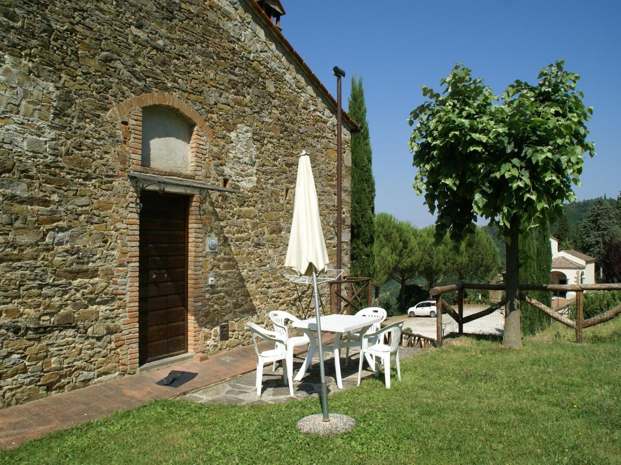 Serene Farmhouse In Dicomano With Swimming Pool别墅 外观 照片