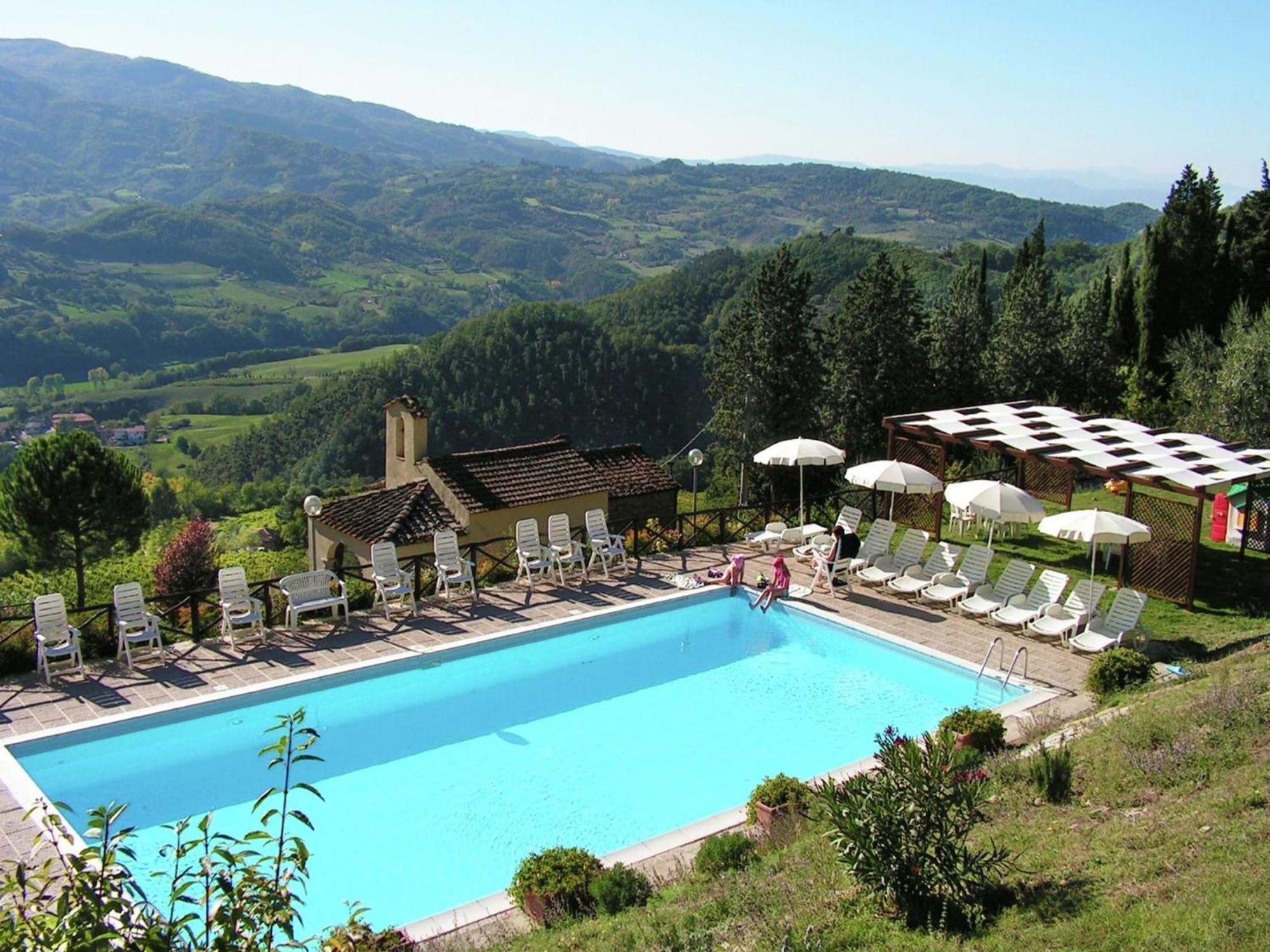 Serene Farmhouse In Dicomano With Swimming Pool别墅 外观 照片